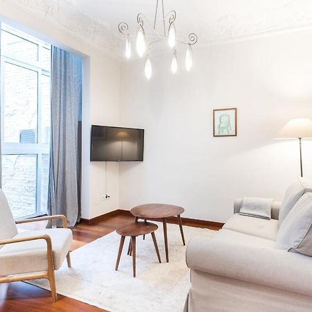 Modernist Apartment In The Best Location Barcelona Bagian luar foto